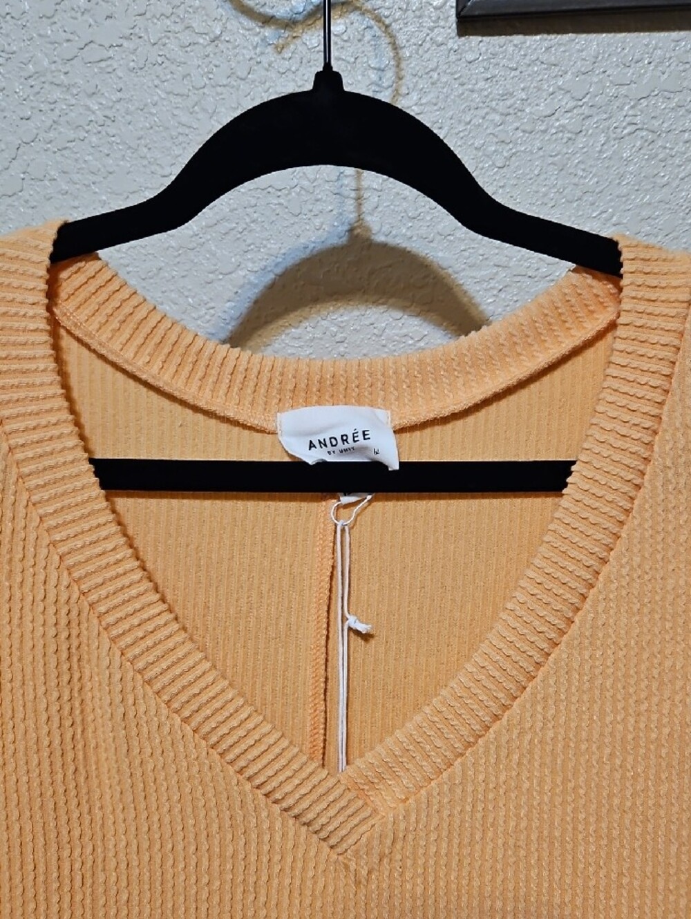 ANDREE BY UNIT Peach-Orange Sleeveless V-Neck Knit Midi Dress SUPER SOFT - Picture 4 of 7